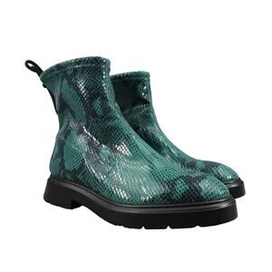 Stuart Weitzman Shoes Womens 5 Boots Fashion Snake Print Casual Pull On Benita